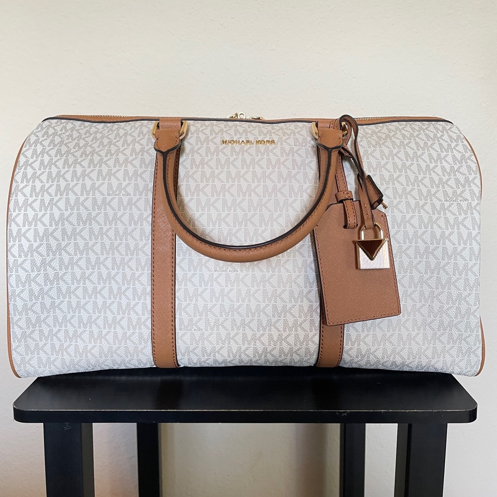 Like New Large Michael Kors Travel Duffel Bag